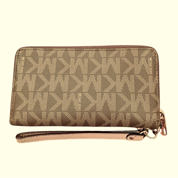 Michael Kors Logo Jet Set Multifunction Phone Case Zipoy Wallet Wristlet EUC - Picture 4 of 4